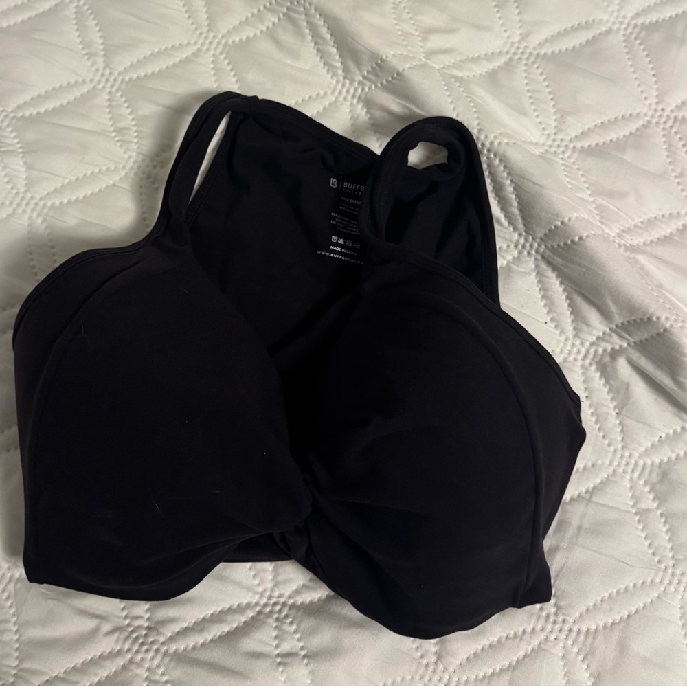 BuffBunny sports bra size M like new